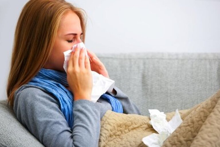 Viêm mũi dị ứng theo mùa gây nhiều triệu chứng khó chịu cho người bệnh