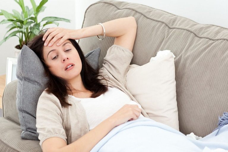 Viêm họng kéo dài mãn tính khiến người bệnh mệt mỏi, lo âu