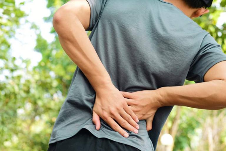 Cơn đau khi tập gym thường xuất hiện ở vùng lưng dưới