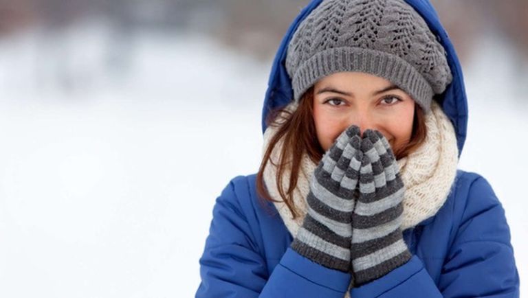 Chữa viêm xoang trán bằng đông y cần lưu ý phải giữ ấm cơ thể trong thời tiết lạnh