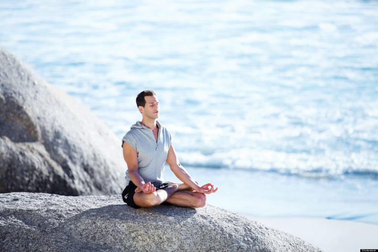 Yoga giúp nam giới thư giãn, hỗ trợ điều trị di tinh