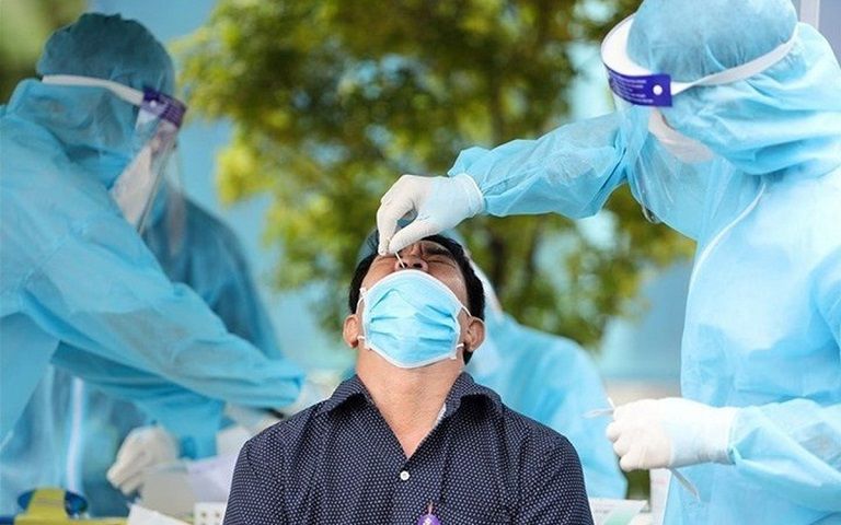Kỹ thuật test covid có thể gây sưng, tổn thương cho niêm mạc mũi xoang