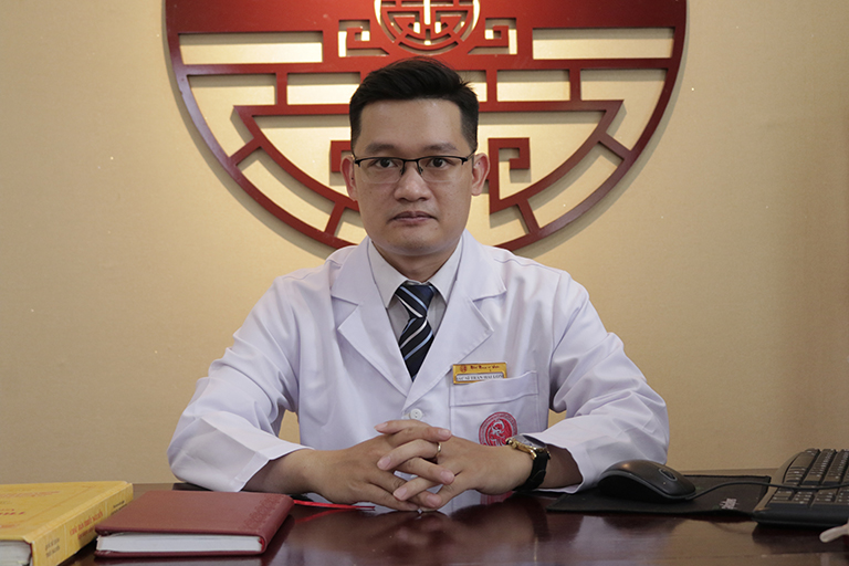 bac-si-hai-long2