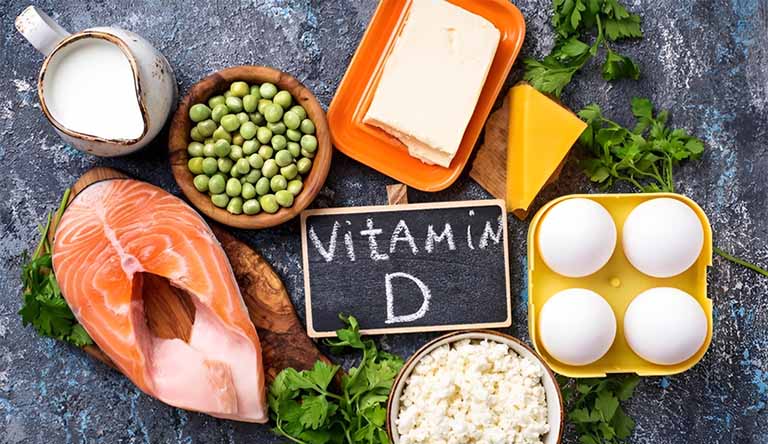 trước khi quan hệ nên ăn thực phẩm giàu vitamin D để nhiều nước