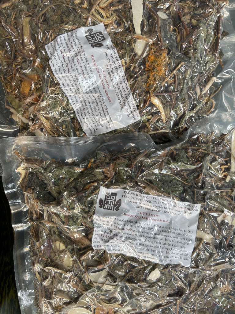 Bài thuốc chữa viêm xoang Đỗ Minh Đường anh Luận đang sử dụng Bài thuốc chữa viêm xoang Đỗ Minh Đường anh Luận đang sử dụng