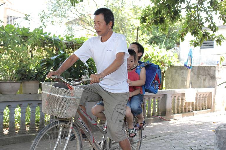 chua-khoi-thoat-vi-dia-dem-nho-bai-thuoc-do-minh-duong-4-dmd.jpg