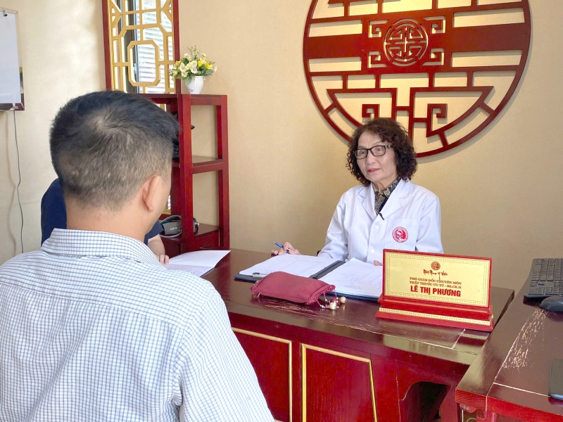 Bác sĩ Lê Phương sẽ đồng hành cùng người bệnh để quá trình điều trị có được kết quả tích cực